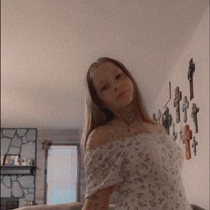 Meet your Posher, Gabriella